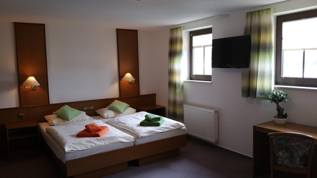 Hotel Am Markt Ehrenfriedersdorf Екстер'єр фото