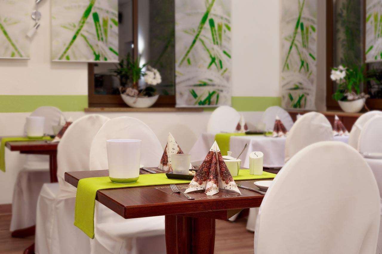 Hotel Am Markt Ehrenfriedersdorf Екстер'єр фото